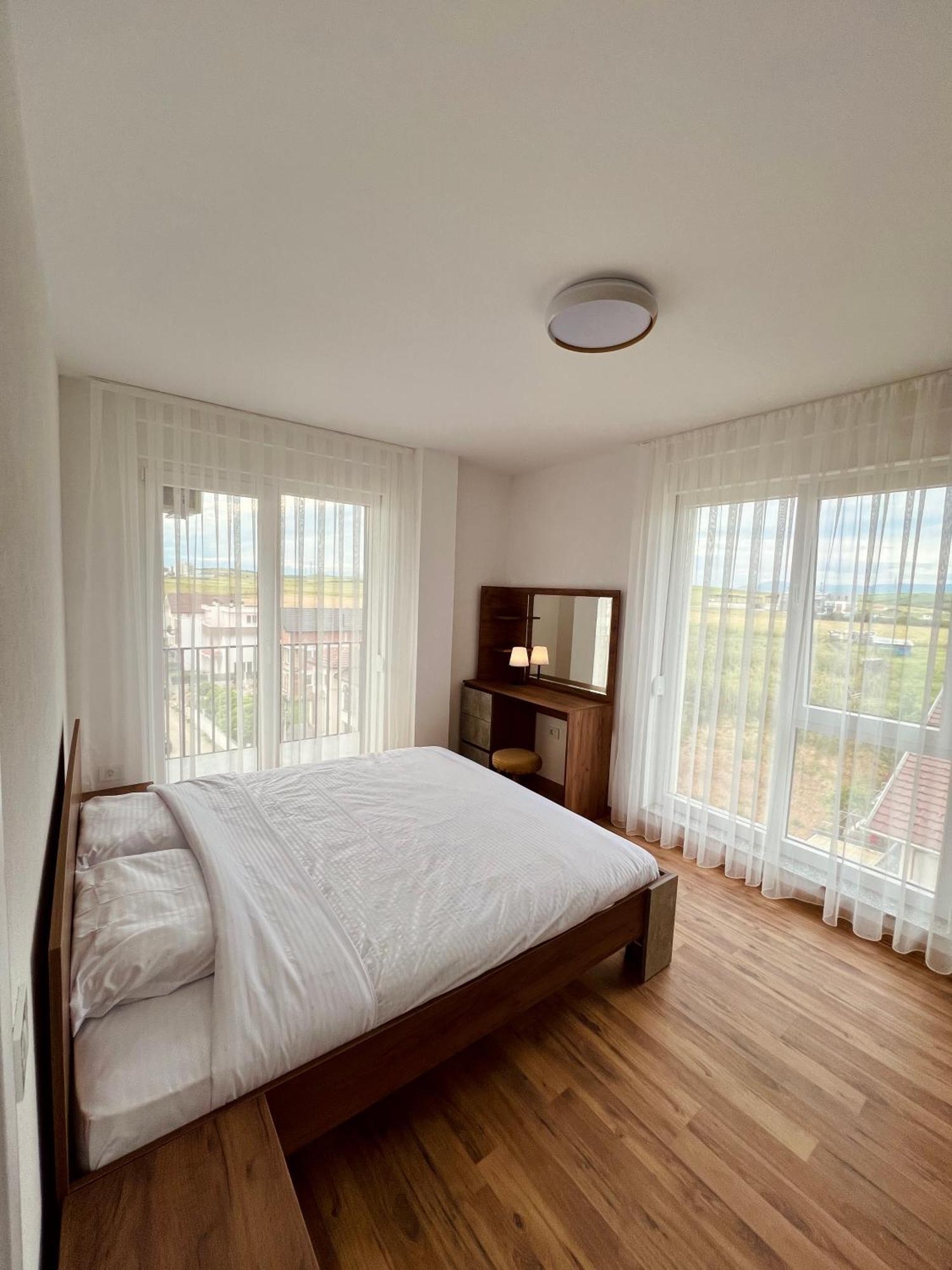 Holiday Apartments Gjakova Luaran gambar