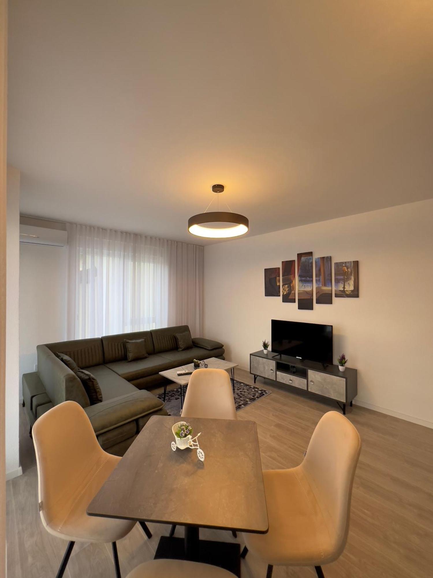 Holiday Apartments Gjakova Bilik gambar